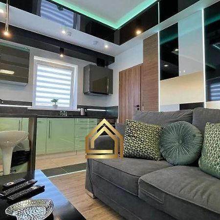 #4 Tgha Luxury One Bedroom Apartment In את'לון מראה חיצוני תמונה