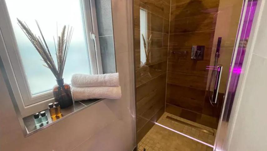 #4 Tgha Luxury One Bedroom Apartment In את'לון מראה חיצוני תמונה